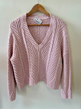 Load image into Gallery viewer, L.A. Hearts Sweater Size Large
