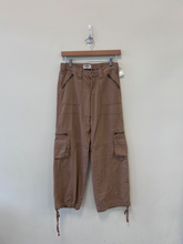 Load image into Gallery viewer, Rsq Pants Size Extra Small
