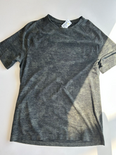 Load image into Gallery viewer, Member's Mark Athletic Top Size Large
