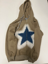 Load image into Gallery viewer, Sweatshirt Size Medium
