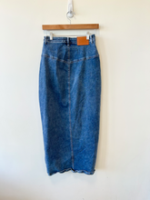 Load image into Gallery viewer, Princess Polly Long Skirt Size 3/4
