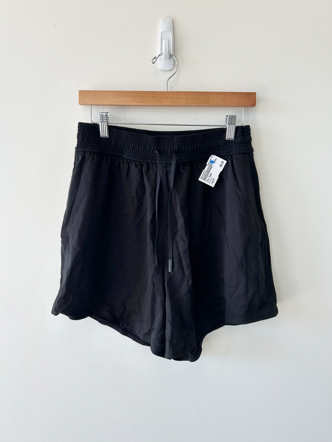 Lulu Lemon Shorts Size Medium