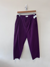 Load image into Gallery viewer, Obey Pants Size 5/6 (28)
