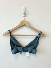 Load image into Gallery viewer, Skims Tank Top Size Small
