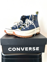 Load image into Gallery viewer, Converse Casual Shoes Womens 7

