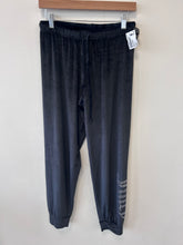 Load image into Gallery viewer, Women’s Juicy Sweatpants

