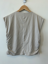 Load image into Gallery viewer, Abercrombie &amp; Fitch Tank Top Size Extra Large
