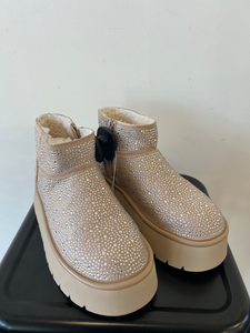 Wild Fable Boots Womens 6
