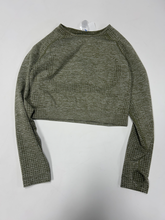 Load image into Gallery viewer, New Mix Athletic Top Size Large
