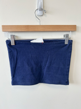 Load image into Gallery viewer, Tank Top Size Small
