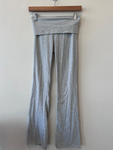 Load image into Gallery viewer, Skims Athletic Pants Size Extra Small

