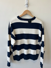 Load image into Gallery viewer, Edikted Sweater Size Small
