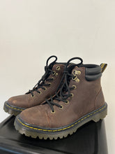 Load image into Gallery viewer, Dr Martens Boots Womens 8
