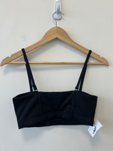 Load image into Gallery viewer, Gym Shark Athletic Top Size Small

