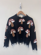 Load image into Gallery viewer, Forever 21 Sweater Size Small
