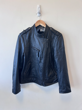 Load image into Gallery viewer, Outerwear Size Small
