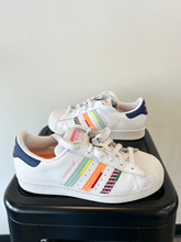 Load image into Gallery viewer, Adidas Womens Athletic Shoes Womens 8
