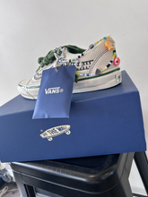 Load image into Gallery viewer, Vans Casual Shoes Mens 10
