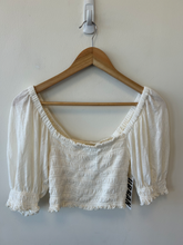 Load image into Gallery viewer, Urban Outfitters ( U ) Short Sleeve Top Size Extra Small
