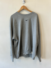 Load image into Gallery viewer, Nike Sweatshirt Size XXL
