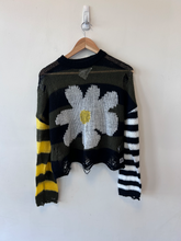 Load image into Gallery viewer, Sweater Size Extra Small
