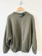 Load image into Gallery viewer, Fear Of God Essentials Sweatshirt Size Large
