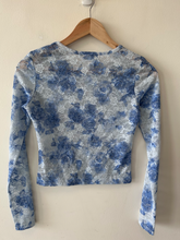 Load image into Gallery viewer, Madden Girl Long Sleeve Top Size Small
