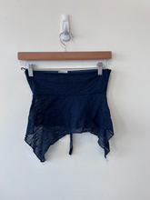 Load image into Gallery viewer, Edikted Tank Top Size Extra Small
