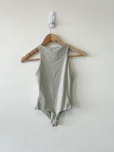 Load image into Gallery viewer, Skims Tank Top Size Small
