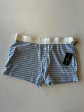 Load image into Gallery viewer, Shorts Size Medium
