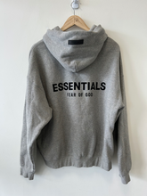 Load image into Gallery viewer, Fear Of God Essentials Sweatshirt Size Extra Large
