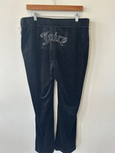 Load image into Gallery viewer, Juicy Couture Athletic Pants Size Extra Large

