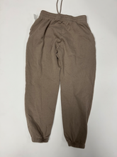 Load image into Gallery viewer, Garage Athletic Pants Size Medium
