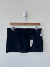 Load image into Gallery viewer, John Galt Short Skirt Size Small
