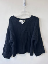 Load image into Gallery viewer, Women’s sweater
