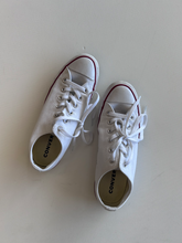 Load image into Gallery viewer, Converse Casual Shoes Womens 9.5
