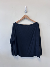 Load image into Gallery viewer, Lululemon Athletic Top Size Large
