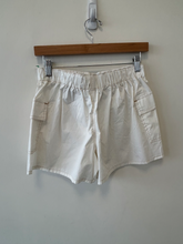 Load image into Gallery viewer, Almost Famous Shorts Size Small
