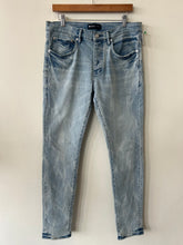 Load image into Gallery viewer, Purple Denim Size 32
