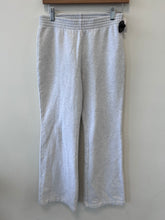 Load image into Gallery viewer, TNA women Sweatpants
