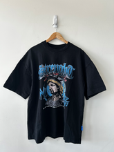 Load image into Gallery viewer, T-shirt Size Medium

