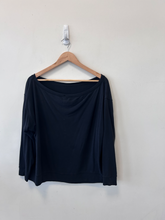 Load image into Gallery viewer, Abercrombie &amp; Fitch Long Sleeve Top Size Large
