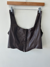 Load image into Gallery viewer, Princess Polly Tank Top Size Large
