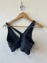 Load image into Gallery viewer, Alo Sports Bra Size Small
