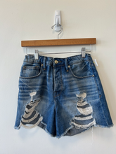 Load image into Gallery viewer, Good American Shorts Size 0
