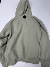 Load image into Gallery viewer, Comfrt Sweatshirt Size Small
