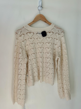 Load image into Gallery viewer, Sweater Size Medium
