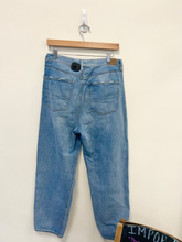 Load image into Gallery viewer, American Eagle Denim Size 11/12 (31)
