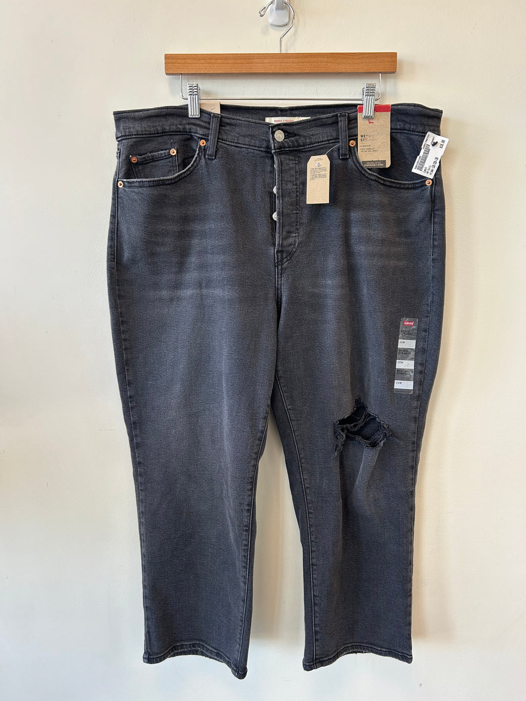 Levi Pants Size 18/20 (36)