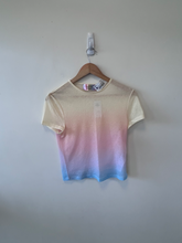 Load image into Gallery viewer, Abercrombie &amp; Fitch T-Shirt Size Medium
